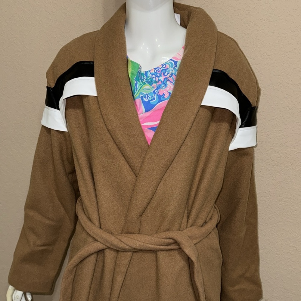 Making the Cut Wool Coat WINNING LOOK Andrea's Wool Camel Coat - Picture 7 of 10